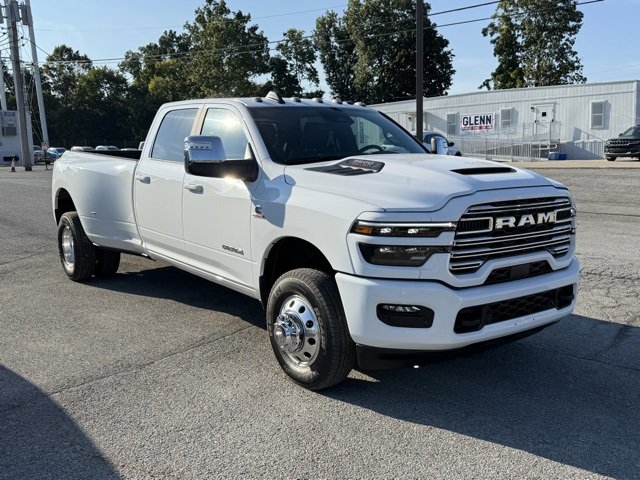 New 2026 RAM 3500 Laramie w/ Max Tow Package image 4