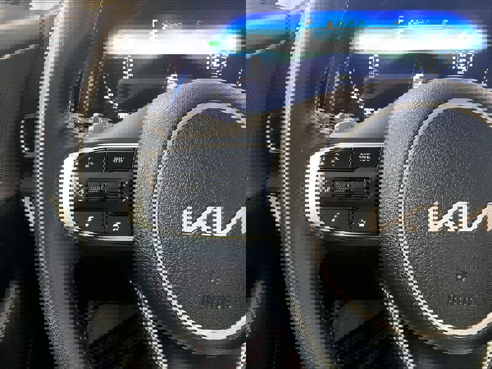 Used 2023 Kia Sportage SX Prestige image 23