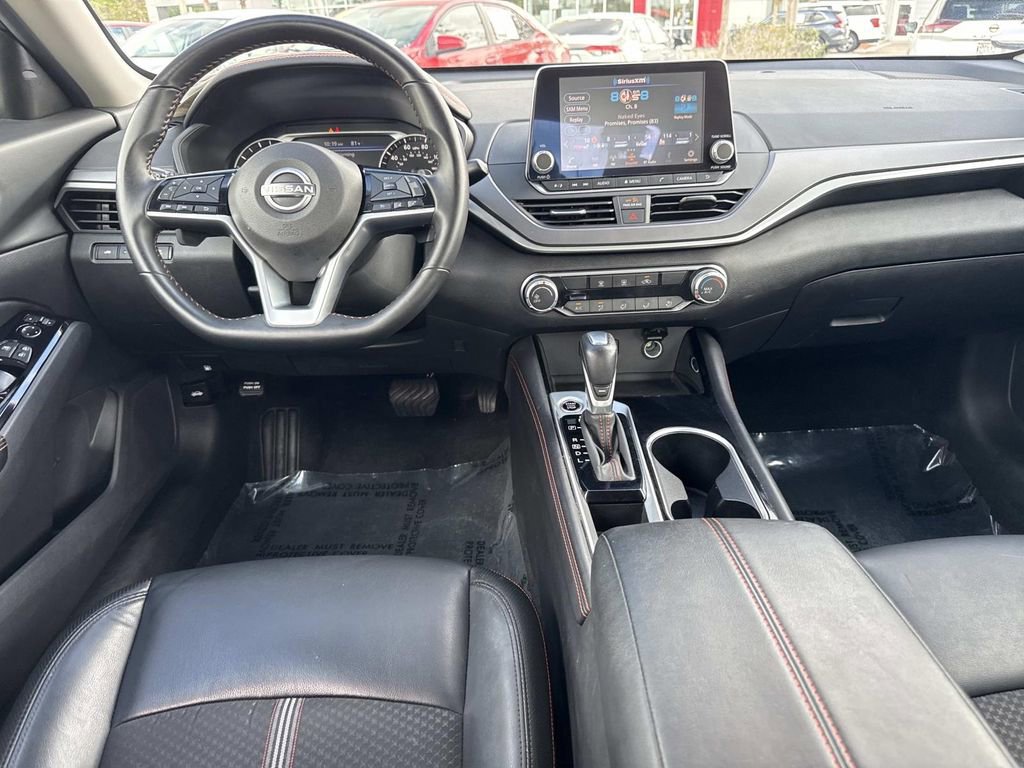 Certified 2025 Nissan Altima 2.5 SR FWD image 15