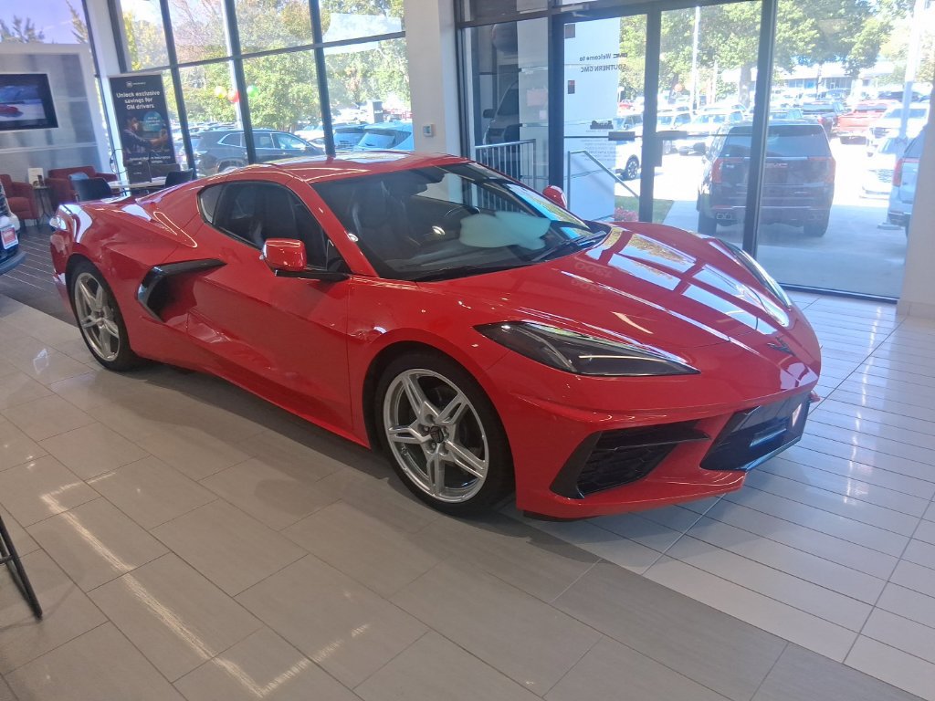 Used 2023 Chevrolet Corvette Stingray Coupe w/ 1LT RWD image 2