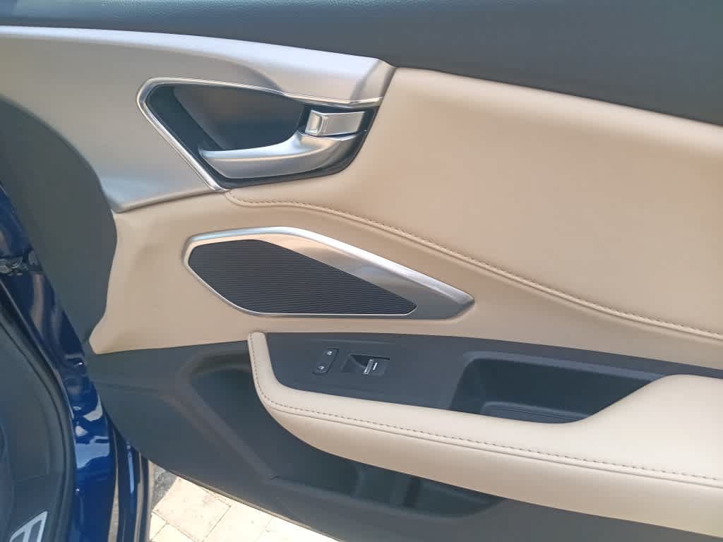 Used 2024 Acura RDX SH-AWD image 28
