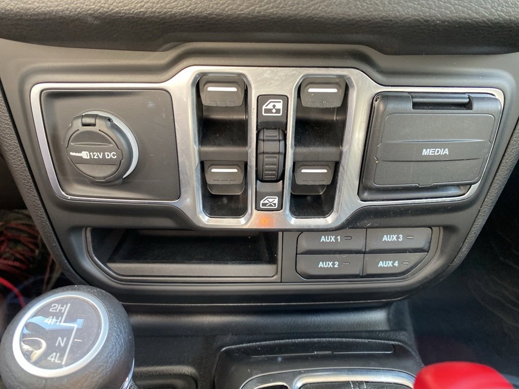 New 2025 Jeep Gladiator Sport image 26