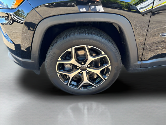 Used 2025 Jeep Compass Limited AWD/4WD image 21