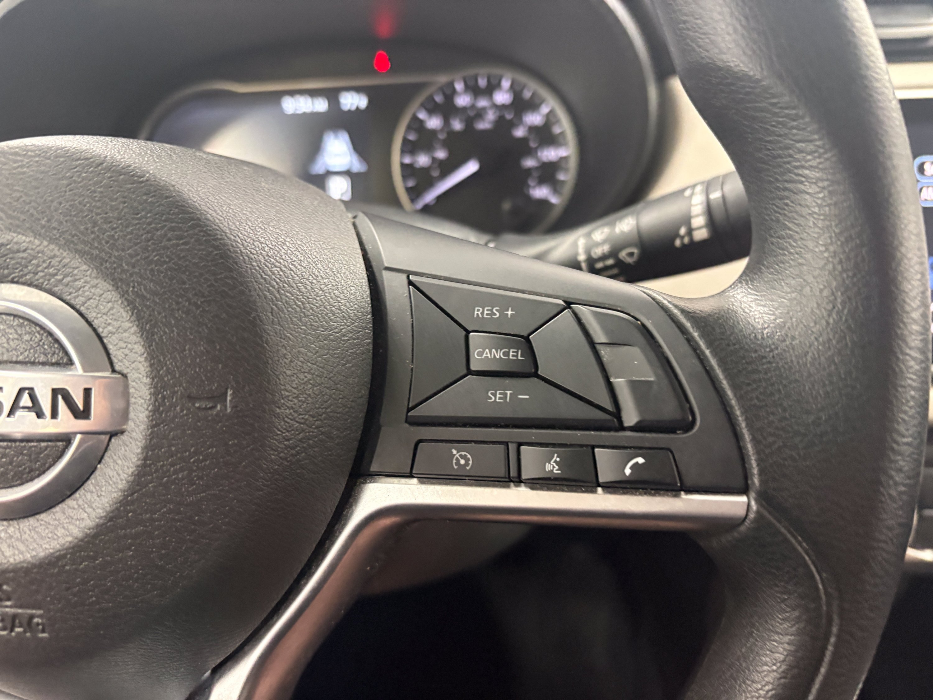 Used 2022 Nissan Versa SV w/ Trunk Package FWD image 27