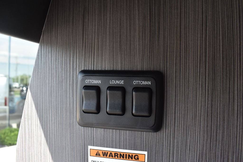 Used 2022 Mercedes-Benz Sprinter 3500 image 41