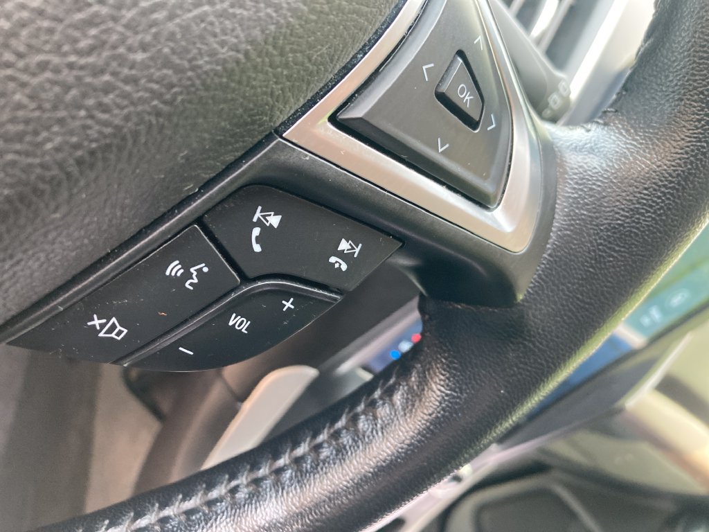 Used 2023 Ford Edge SEL AWD/4WD image 39