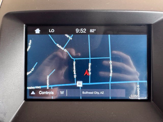 Used 2016 Ford Edge Titanium FWD image 19