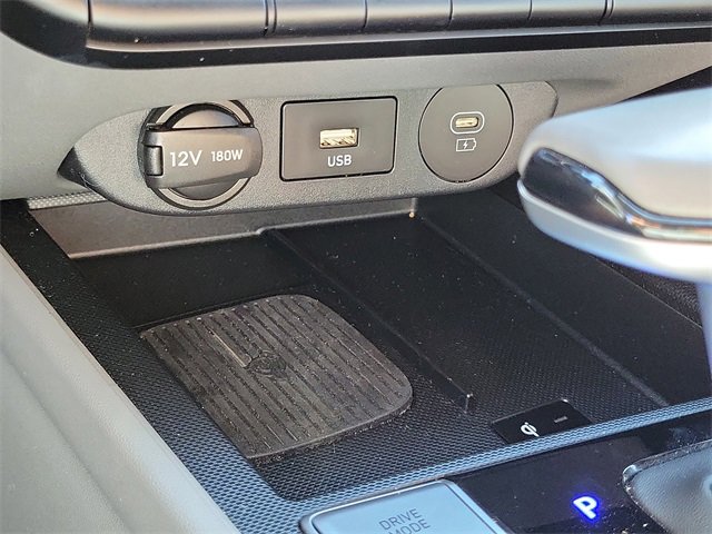Used 2024 Hyundai Elantra SEL w/ Convenience Package image 12
