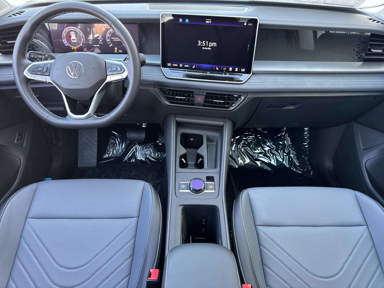 New 2026 Volkswagen Tiguan SE FWD image 13
