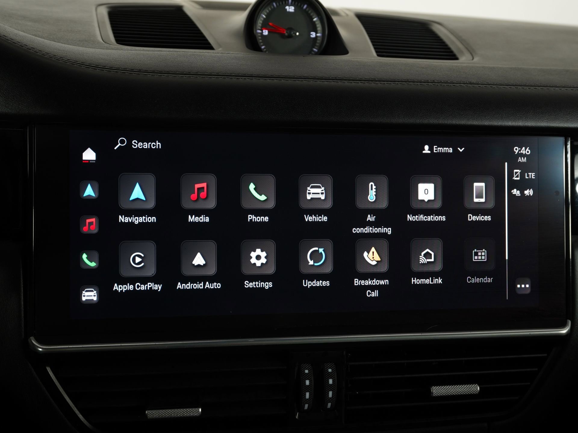 Used 2023 Porsche Cayenne image 24