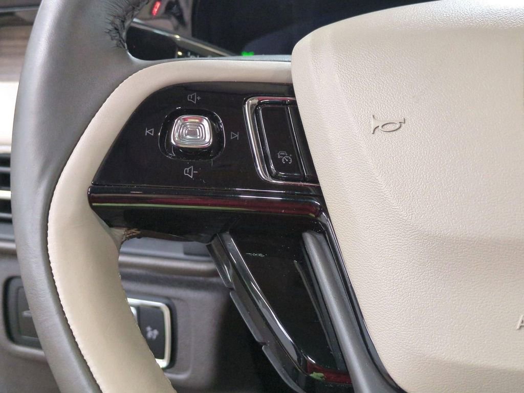 Certified 2023 Lincoln Corsair Reserve w/ Equipment Group 201A image 20