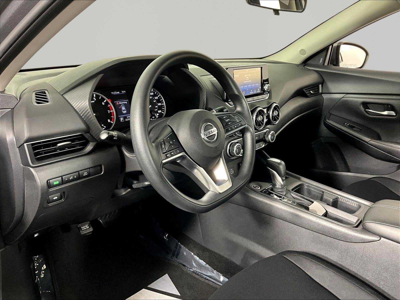 Certified 2023 Nissan Sentra S FWD image 17