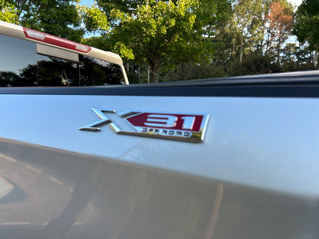 Used 2020 GMC Sierra 1500 SLT w/ SLT Premium Plus Package AWD/4WD image 38