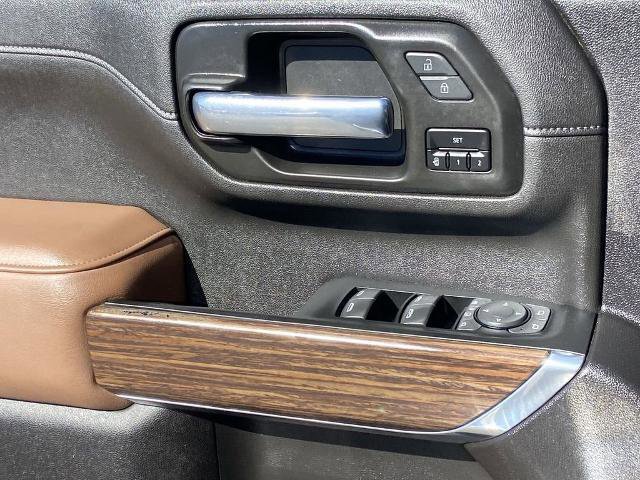 Used 2022 Chevrolet Silverado 2500 High Country w/ Z71 Off-Road Package image 19