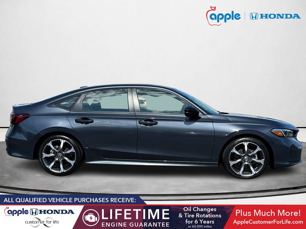Used 2025 Honda Civic Sport Touring image 2