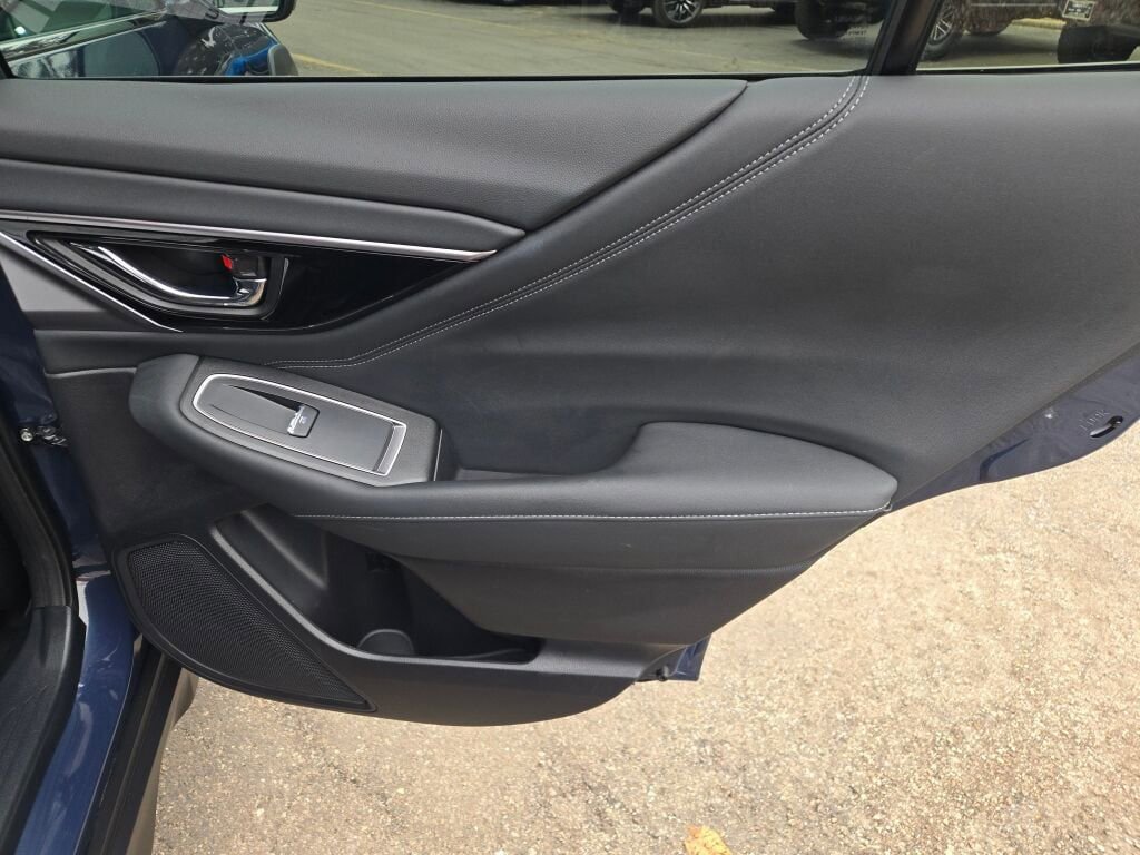Certified 2025 Subaru Outback Touring XT image 8