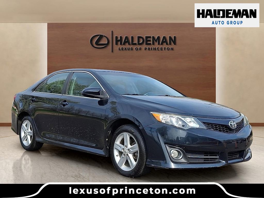 Used 2012 Toyota Camry SE
