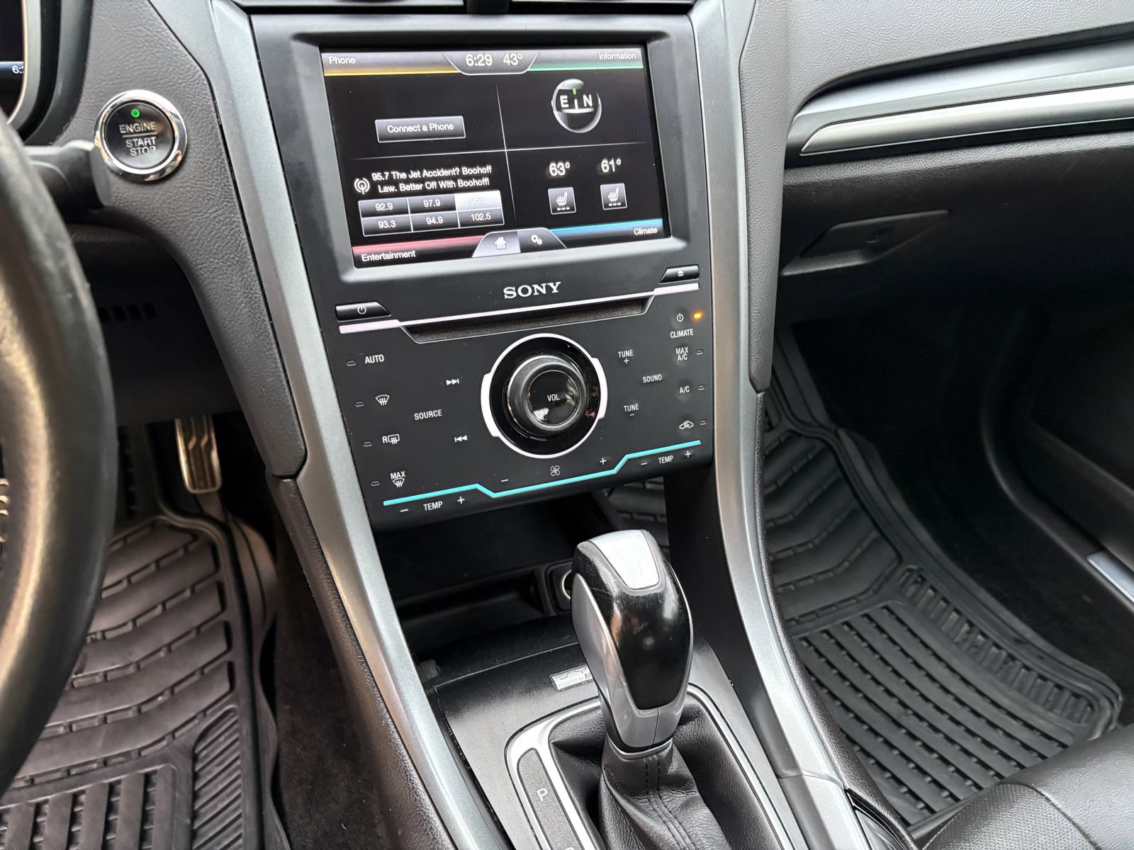 Used 2014 Ford Fusion Titanium FWD image 25