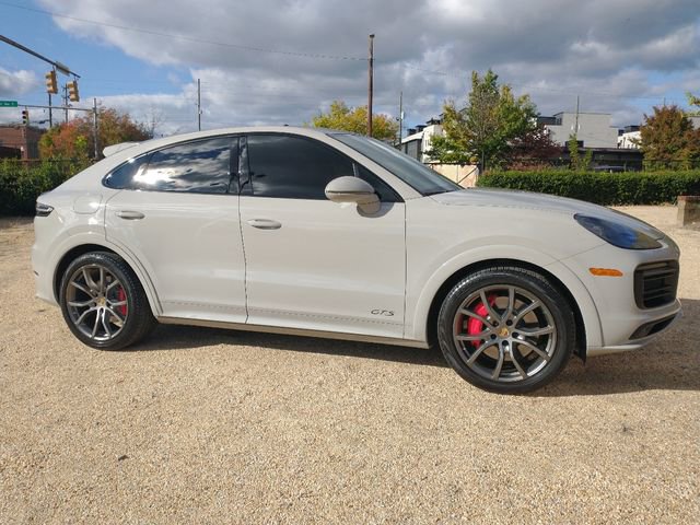 Used 2022 Porsche Cayenne GTS image 25