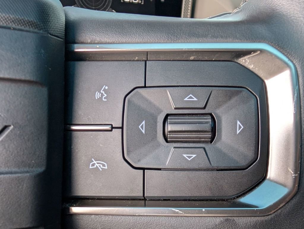 Used 2024 GMC Hummer EV 3X w/ LPO, Cargo Utility Package image 30