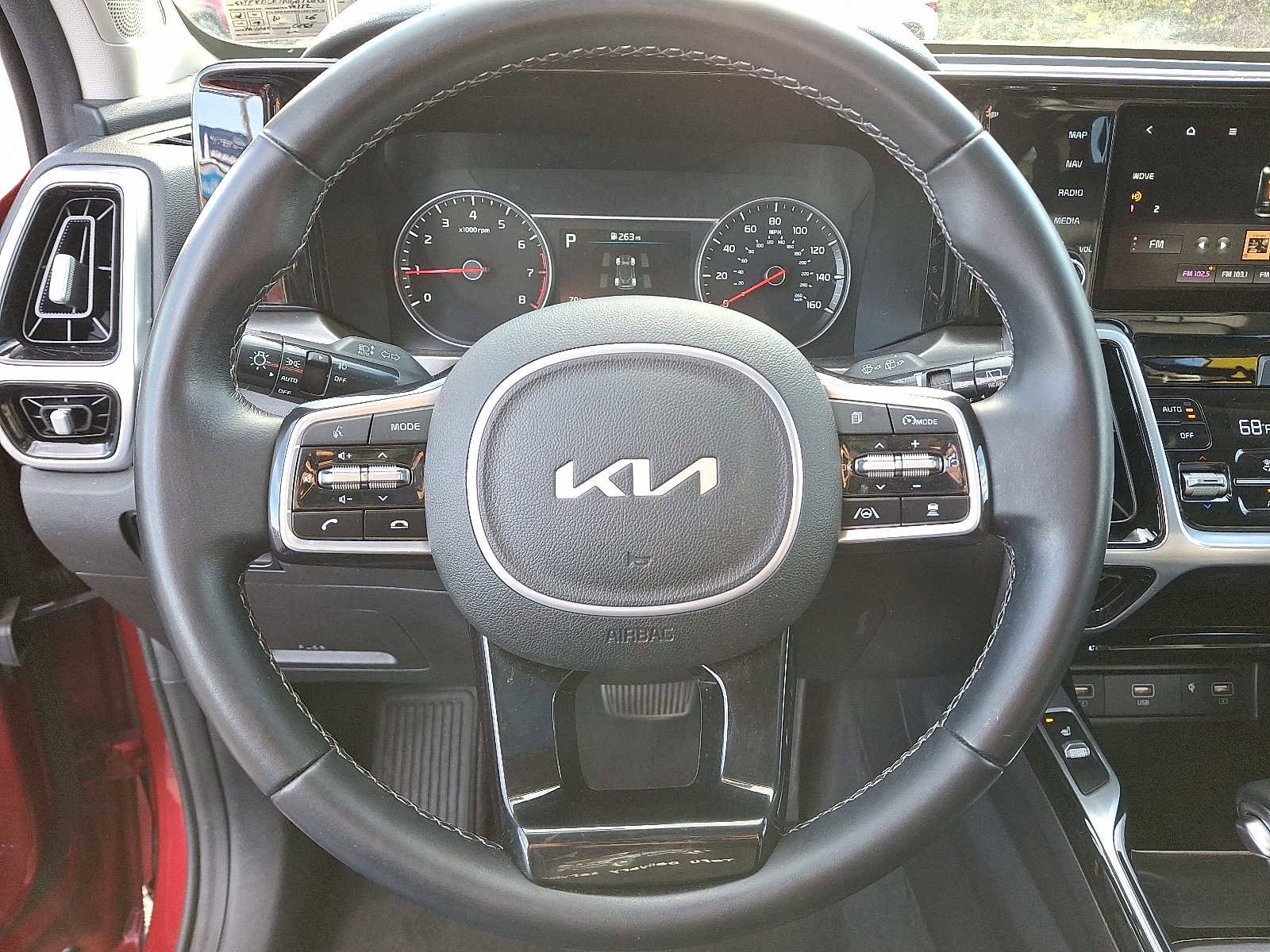 Used 2022 Kia Sorento SX image 22