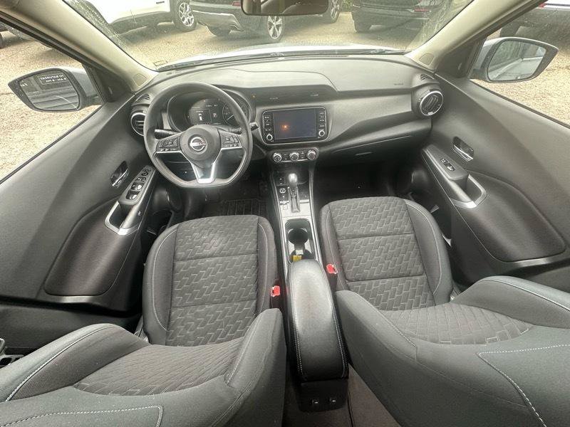 Used 2023 Nissan Kicks SV FWD image 14