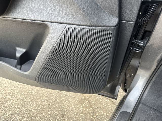 Used 2024 Nissan Pathfinder S image 26