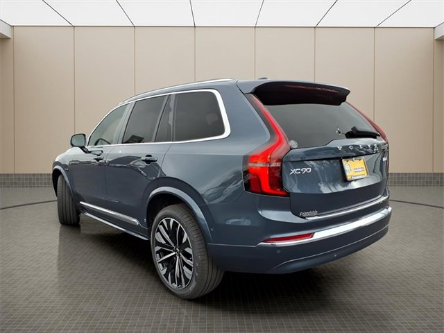 New 2026 Volvo XC90 B6 Plus w/ Protection Package Premier image 5