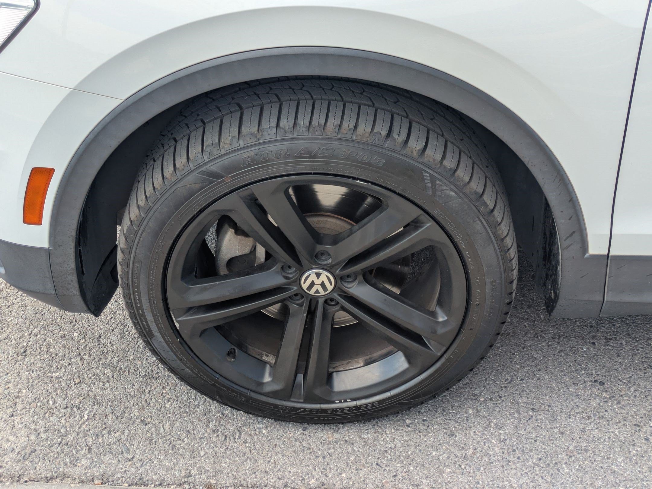 Used 2018 Volkswagen Tiguan SE w/ 3rd Row Seat Package AWD/4WD image 13