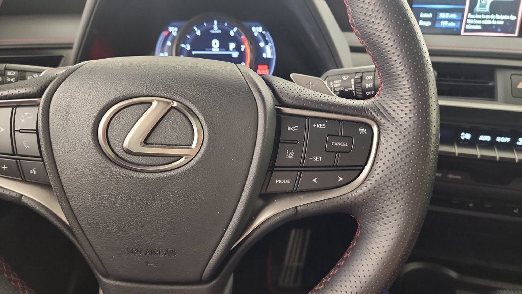 Used 2019 Lexus UX 200 F Sport w/ F Sport Premium Package FWD image 17
