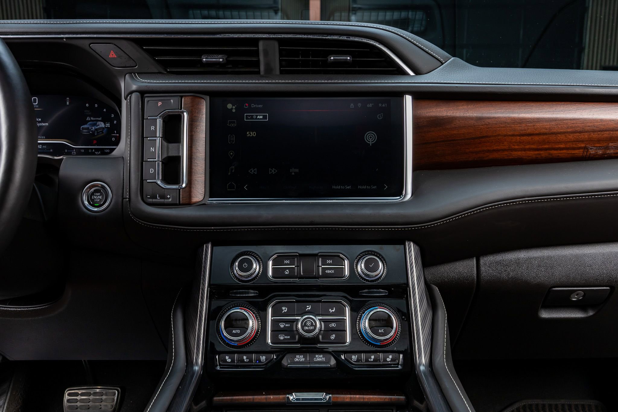 Used 2024 GMC Yukon Denali Ultimate image 23