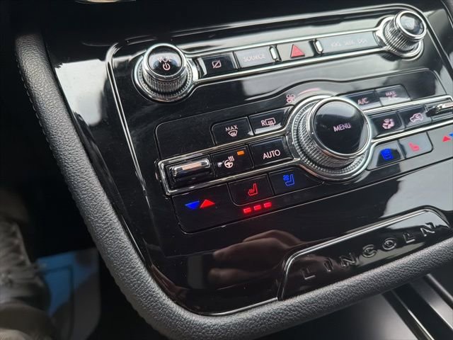 Used 2022 Lincoln Corsair Reserve w/ Elements Package image 32