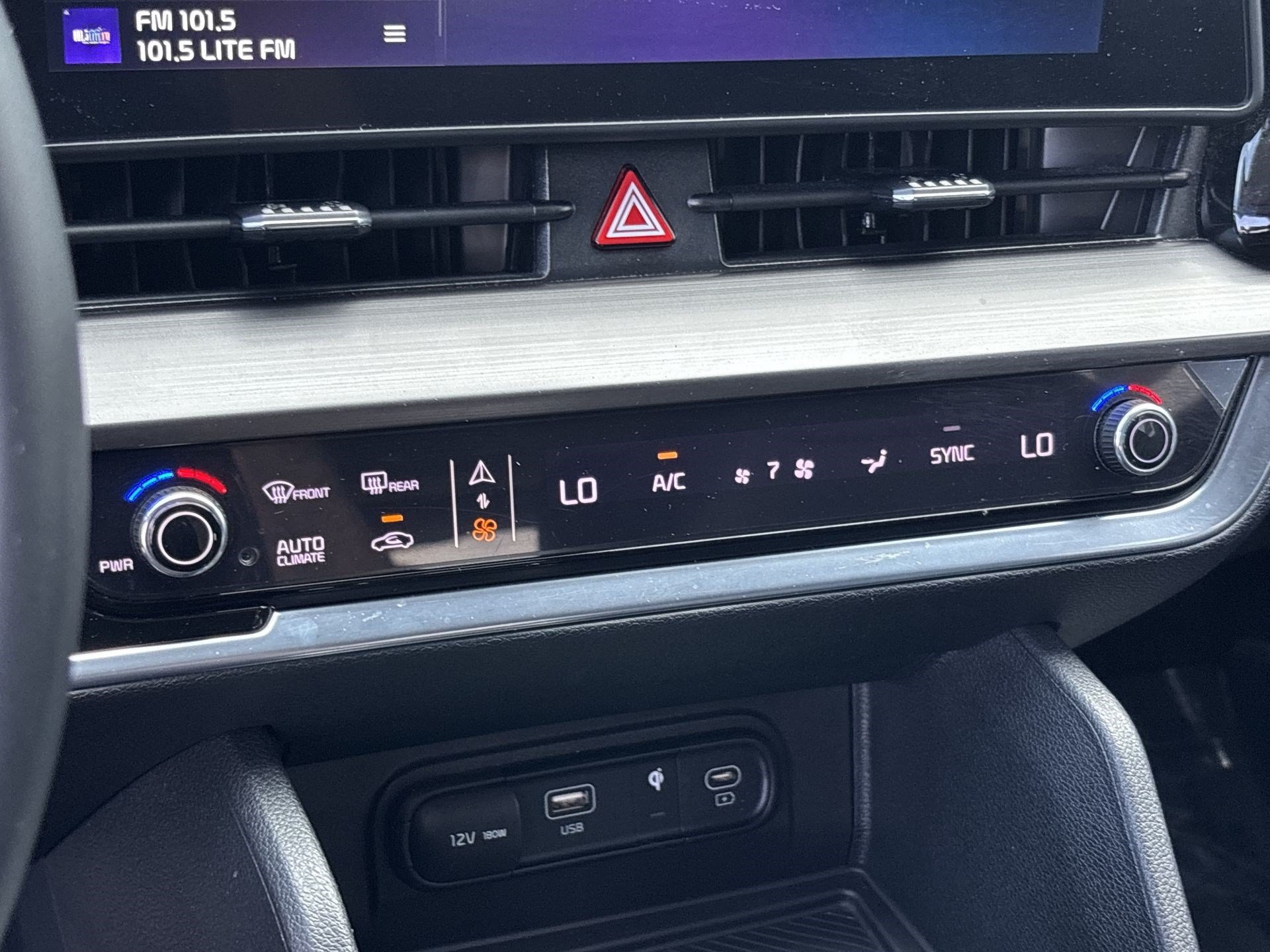 Certified 2023 Kia Sportage EX FWD image 16
