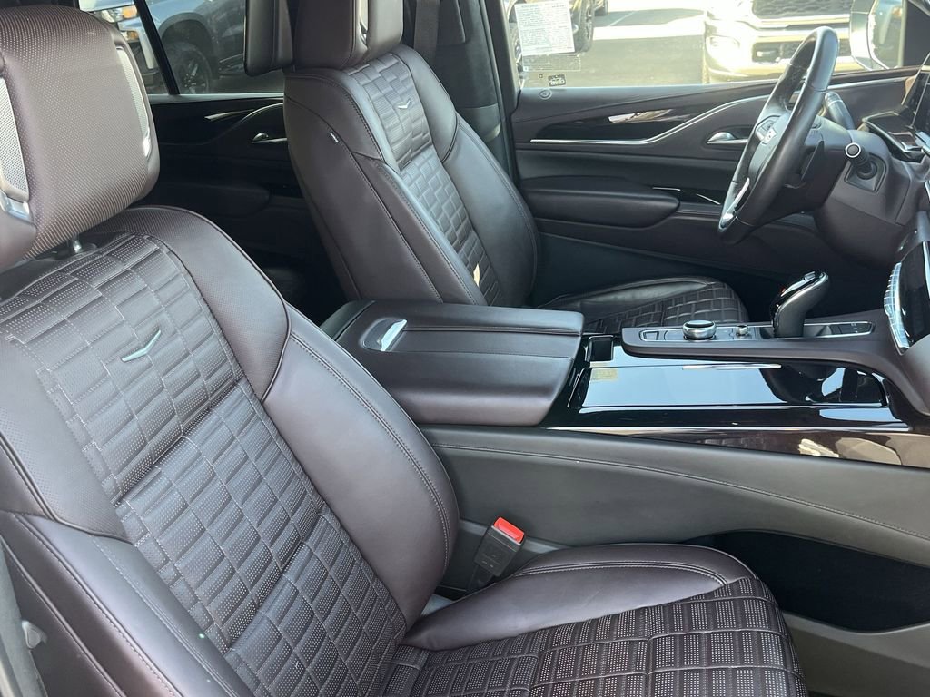 Used 2023 Cadillac Escalade Premium Luxury Platinum image 21