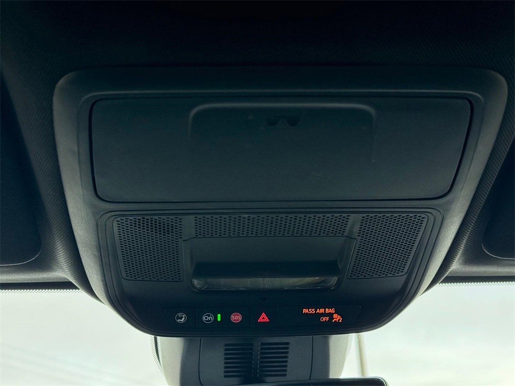 Used 2025 Chevrolet Equinox LT w/ Convenience Package II image 18