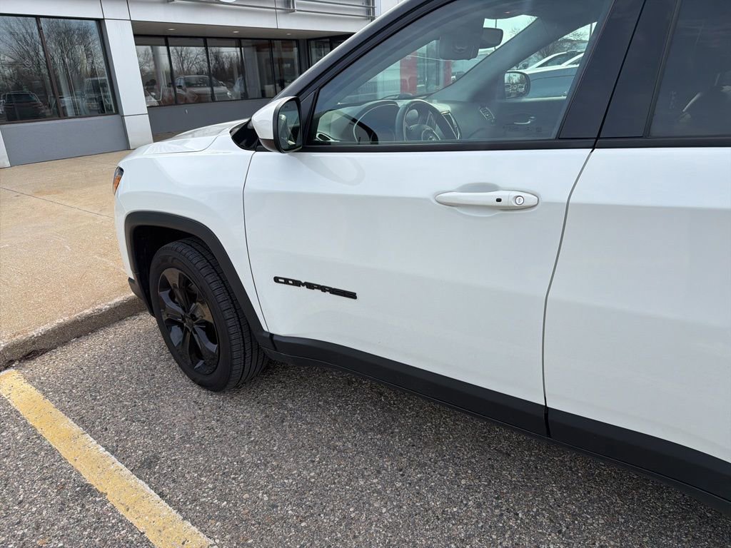 Used 2018 Jeep Compass Latitude w/ Popular Equipment Group image 7