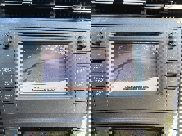 Used 2015 Toyota Prius Persona Series image 8