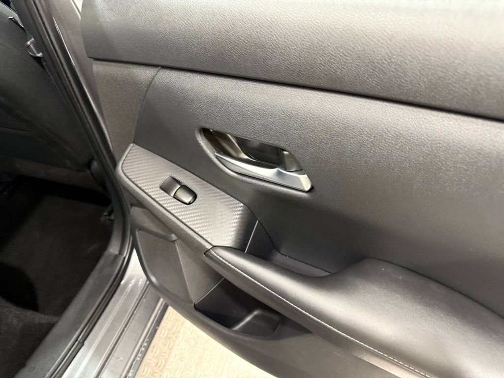 Used 2023 Nissan Sentra SV image 22