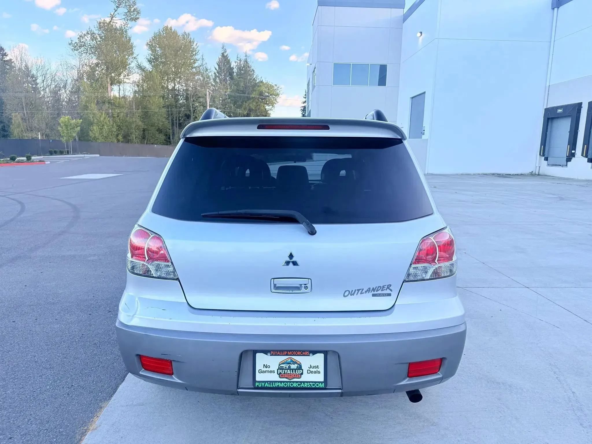 Used 2003 Mitsubishi Outlander XLS AWD/4WD image 4