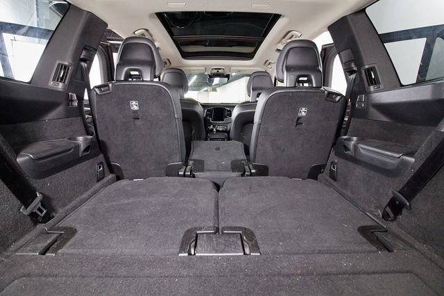Used 2018 Volvo XC90 T6 Momentum w/ Convenience Package AWD/4WD image 25