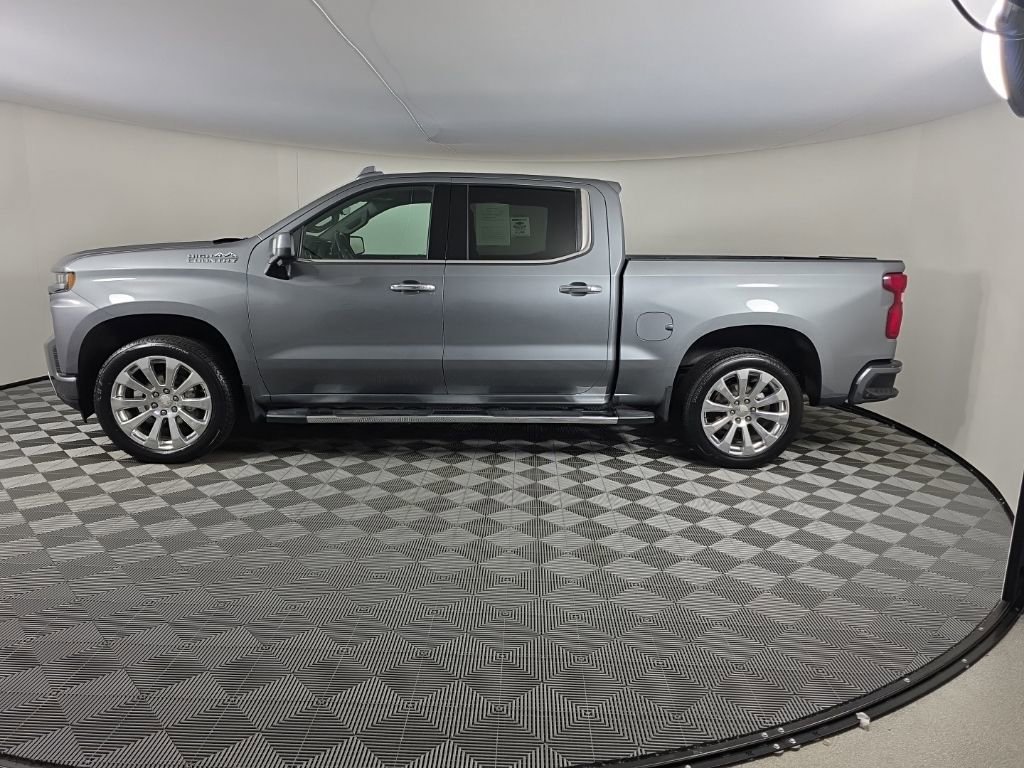 Used 2021 Chevrolet Silverado 1500 High Country w/ Technology Package AWD/4WD image 2