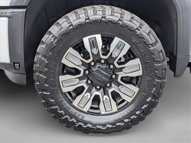 Used 2025 GMC Sierra 2500 Denali w/ Denali Reserve Package AWD/4WD image 25