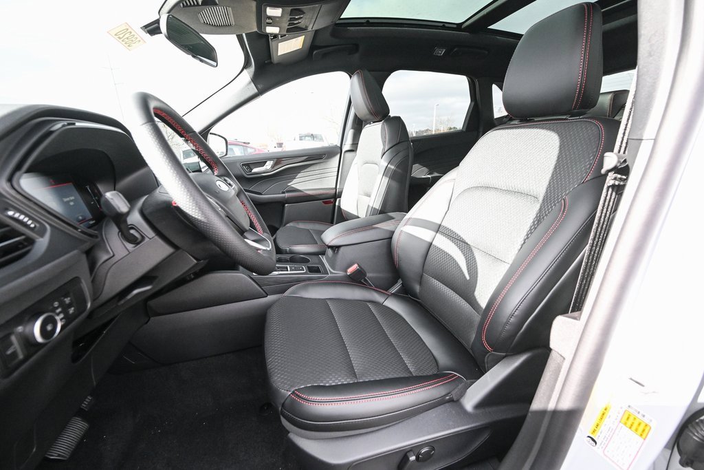 New 2026 Ford Escape ST-Line Select w/ Equipment Group 401A image 16