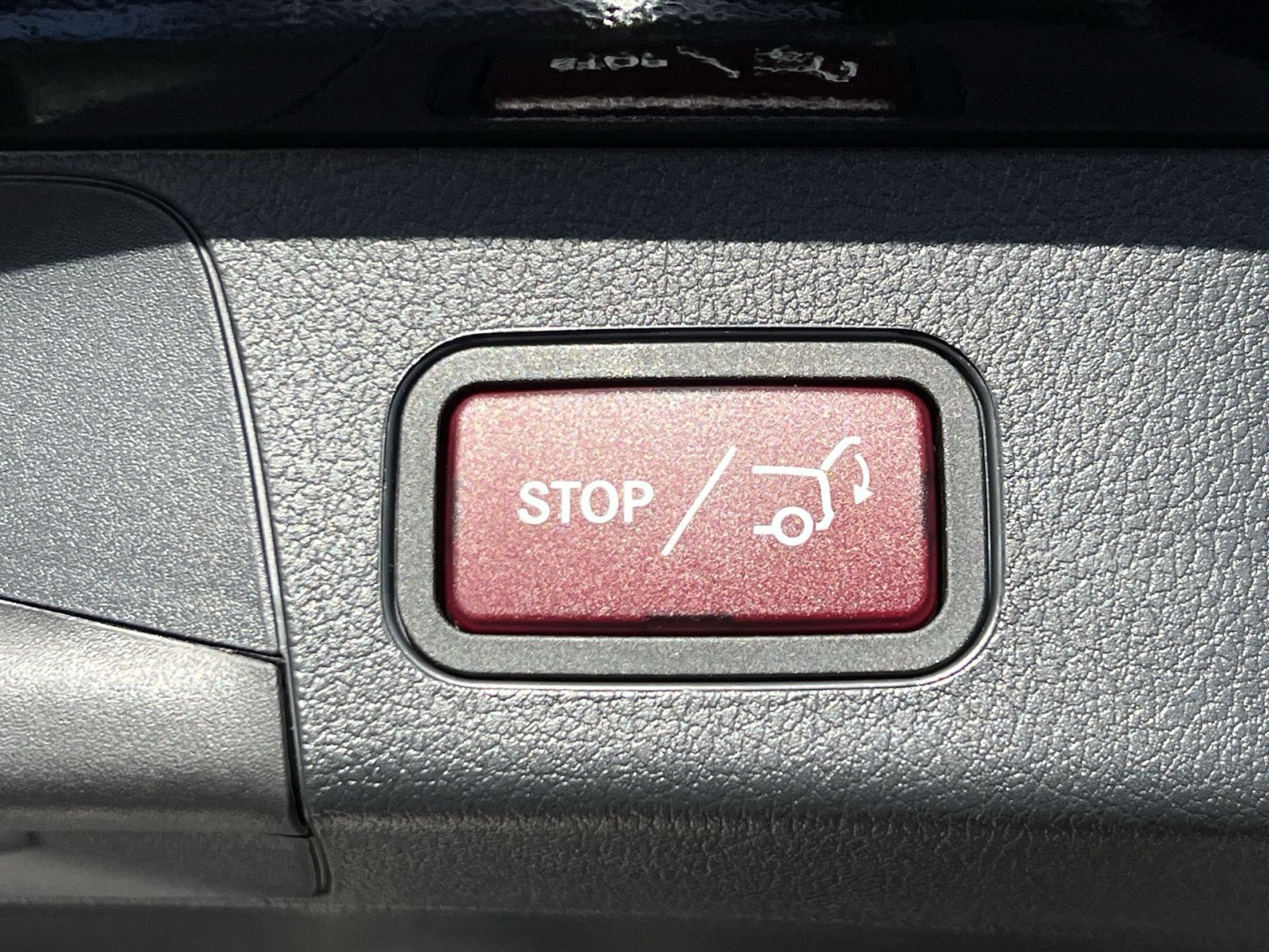 Certified 2026 Mercedes-Benz GLB 250 4MATIC image 25