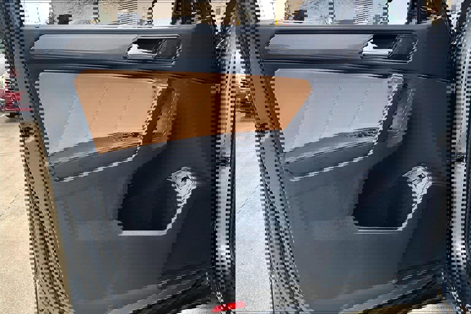 Used 2022 Volkswagen Tiguan SE image 20