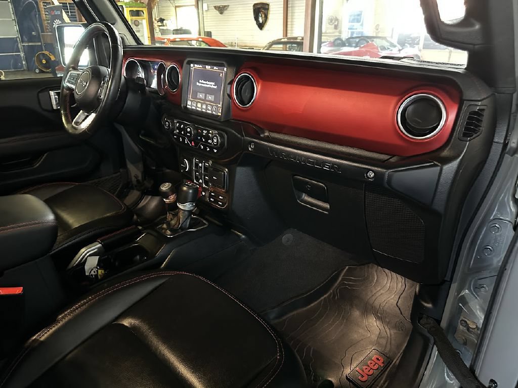 Used 2020 Jeep Wrangler Unlimited Rubicon w/ Advanced Safety Group AWD/4WD image 13