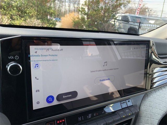 Used 2025 Toyota Camry XLE image 21