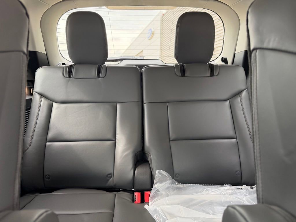 New 2026 Ford Explorer Active w/ Active Comfort Package RWD image 15