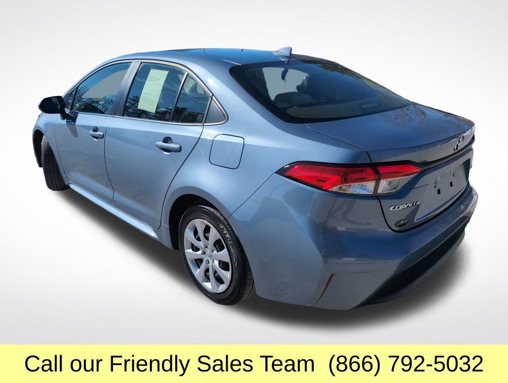 Used 2023 Toyota Corolla LE w/ Carpet Mat Package (TMS) image 3