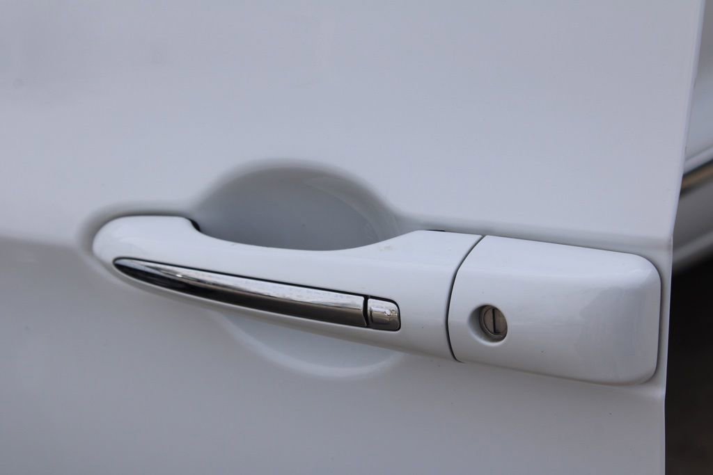 Used 2019 Chrysler Pacifica Touring-L image 16